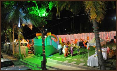 Open-air lawn setting