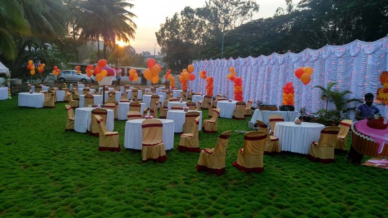 Celebration on Mayflower Lawns